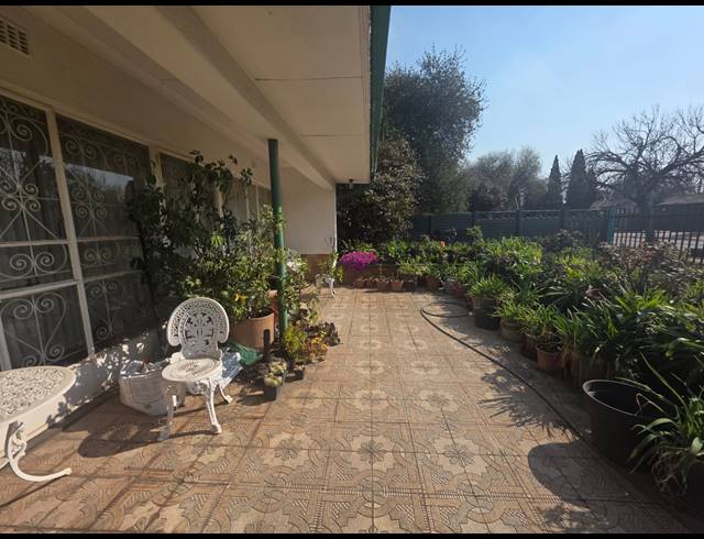 3 BEDROOM HOUSE FOR SALE IN VANDERBIJLPARK SW 1